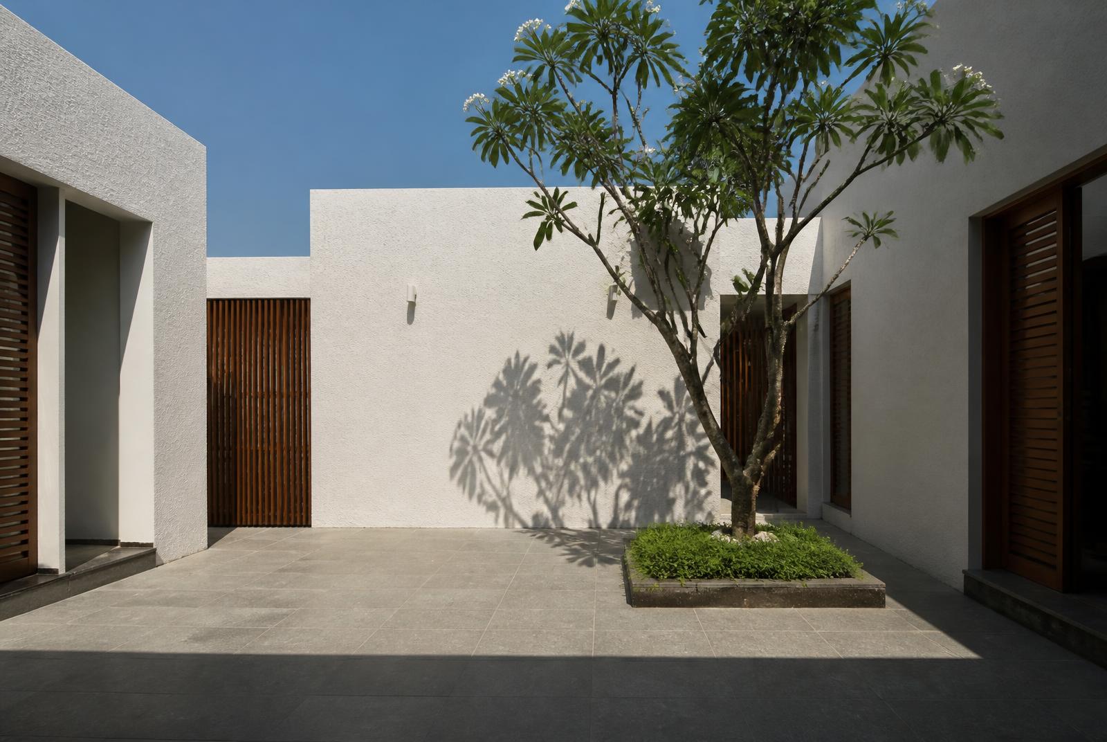 Courtyard at noon